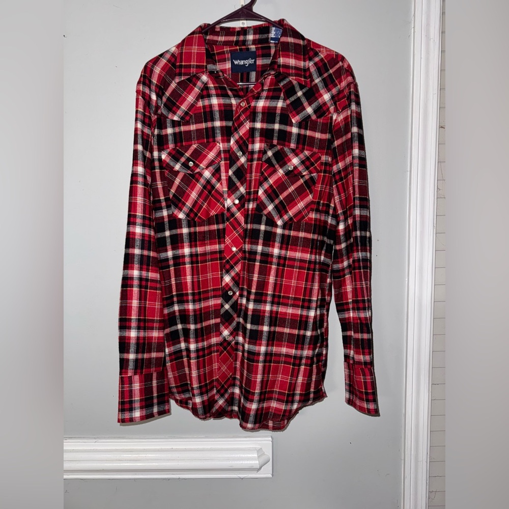 Wrangler Red and Black Plaid Button-Down Shirt 100% Cotton